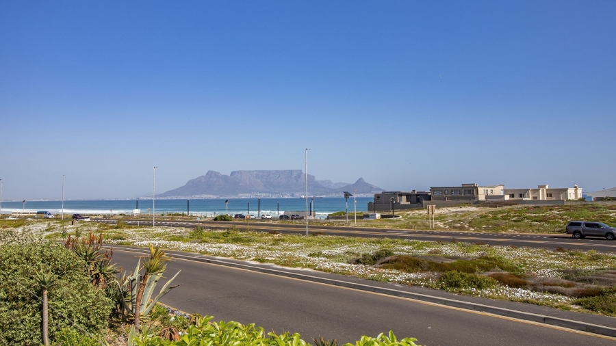 3 Bedroom Property for Sale in Bloubergstrand Western Cape
